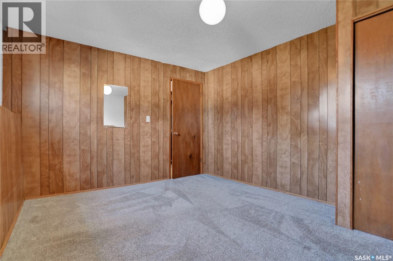 1507 Caribou STREET W - 34