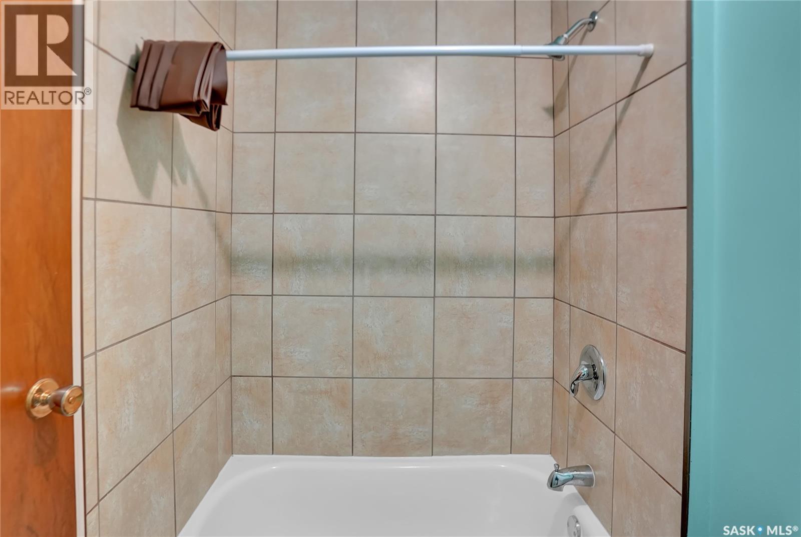 1507 Caribou STREET W - 36