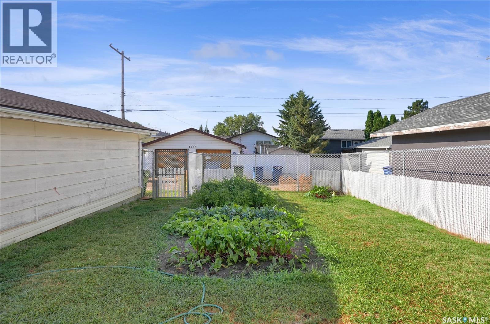 1507 Caribou STREET W - 42