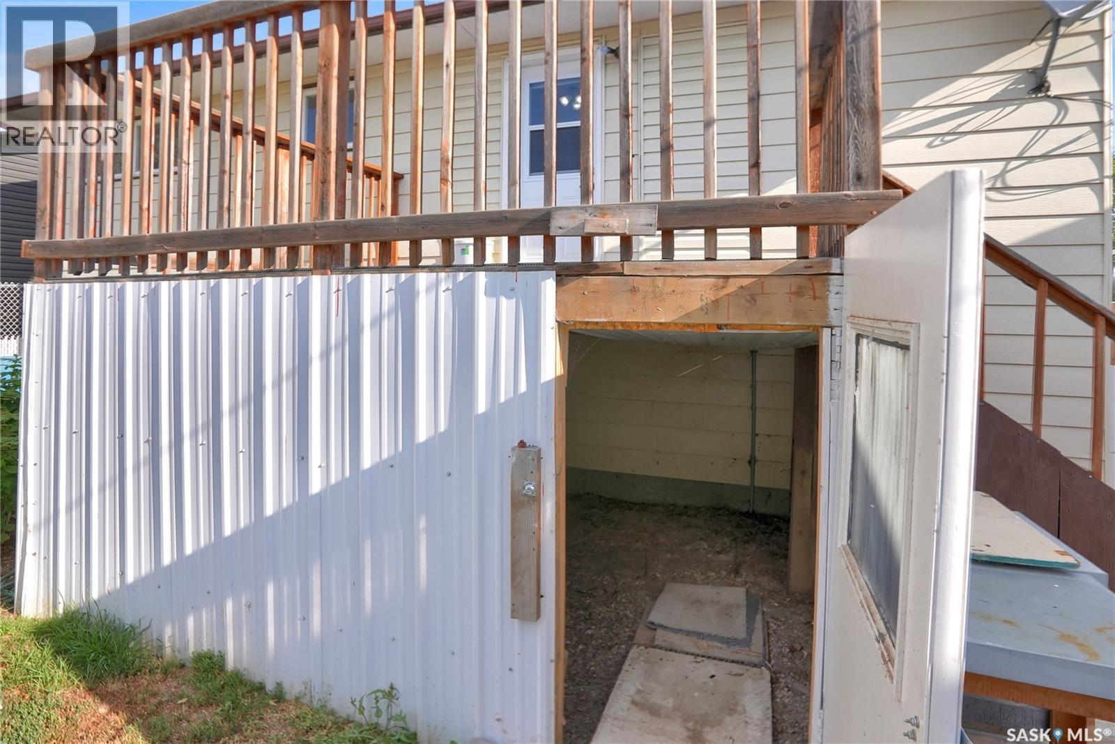 1507 Caribou STREET W - Image 44
