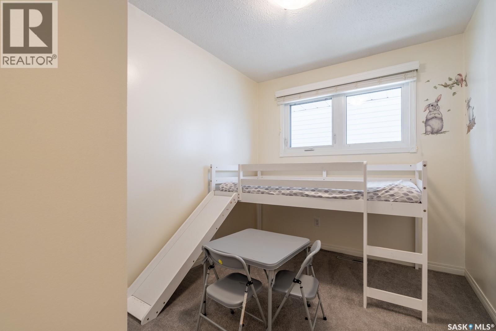 24 Mayfair CRESCENT - Image 17