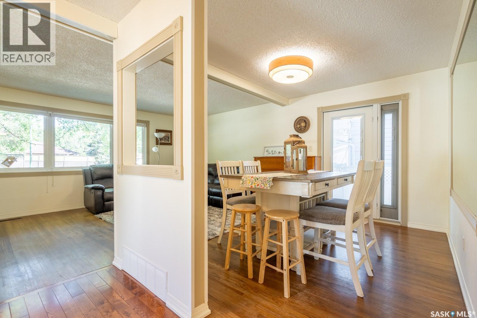24 Mayfair CRESCENT - Image 5