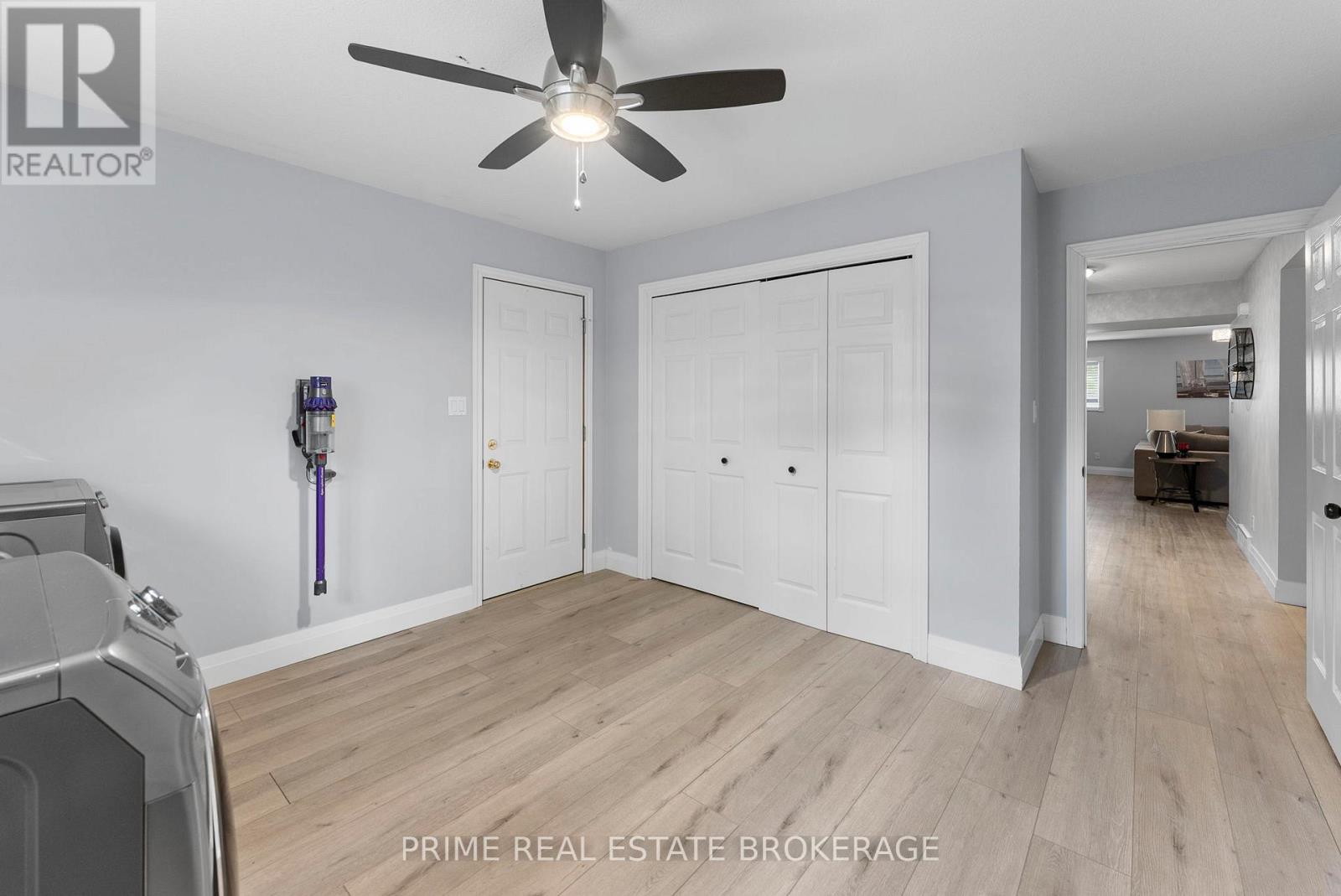 24 QUEEN STREET W - Image 33