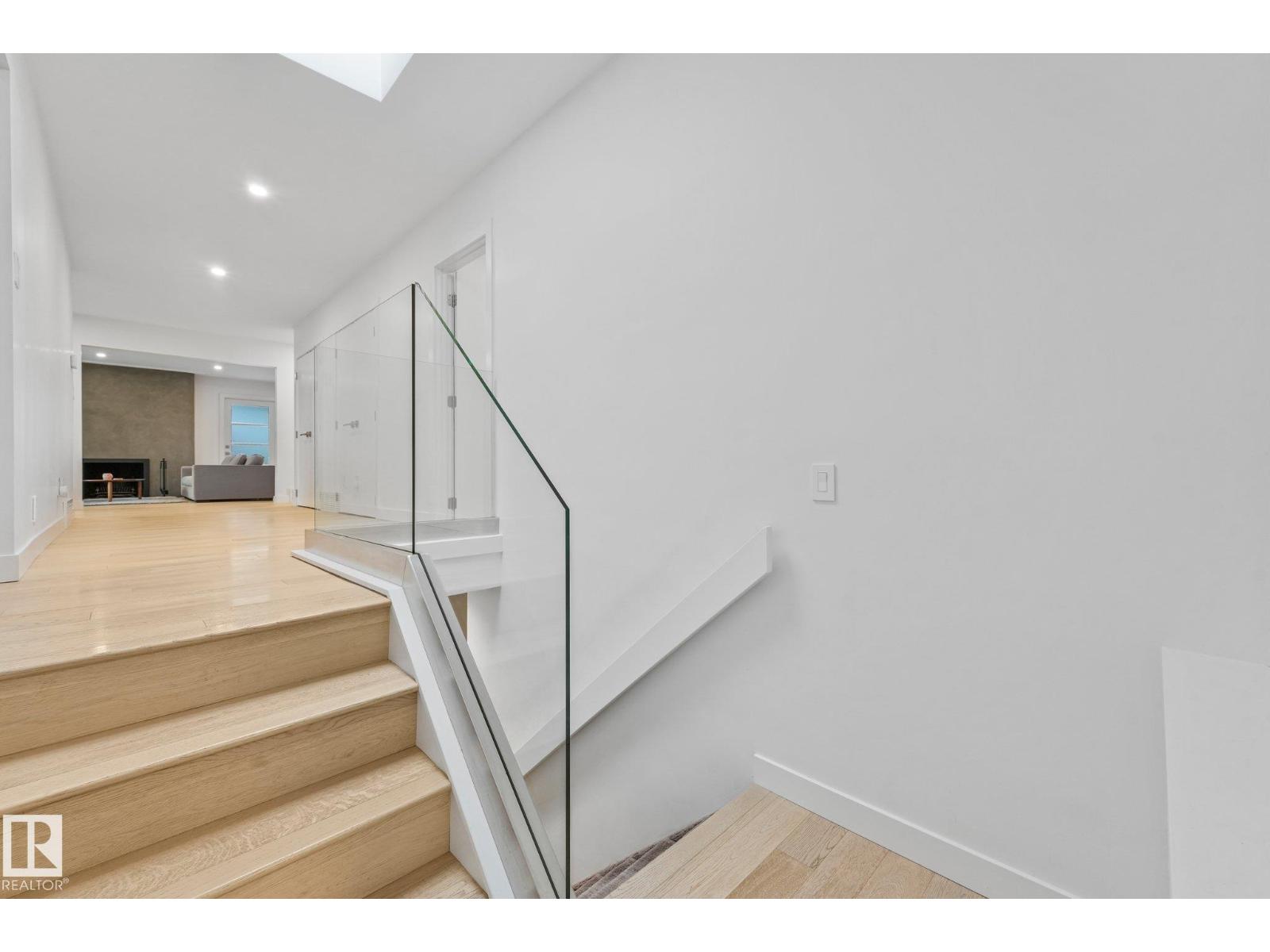 14128 98 AV NW - 36
