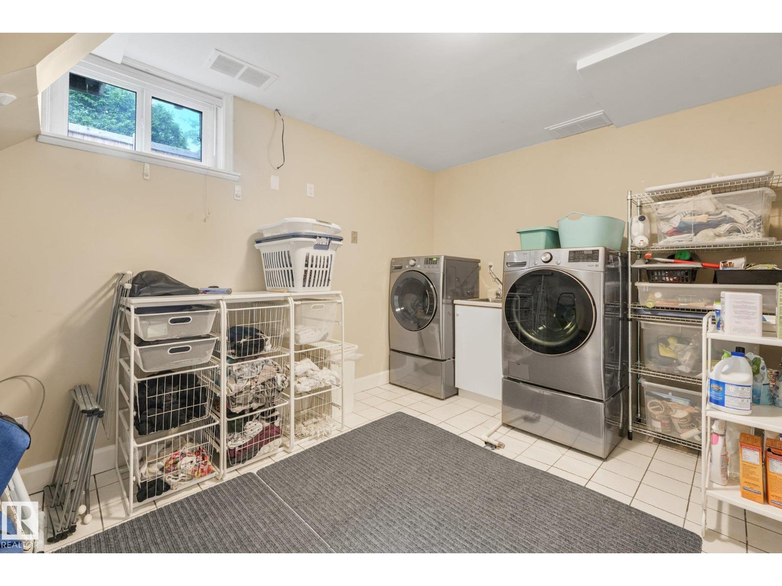 14128 98 AV NW - 55