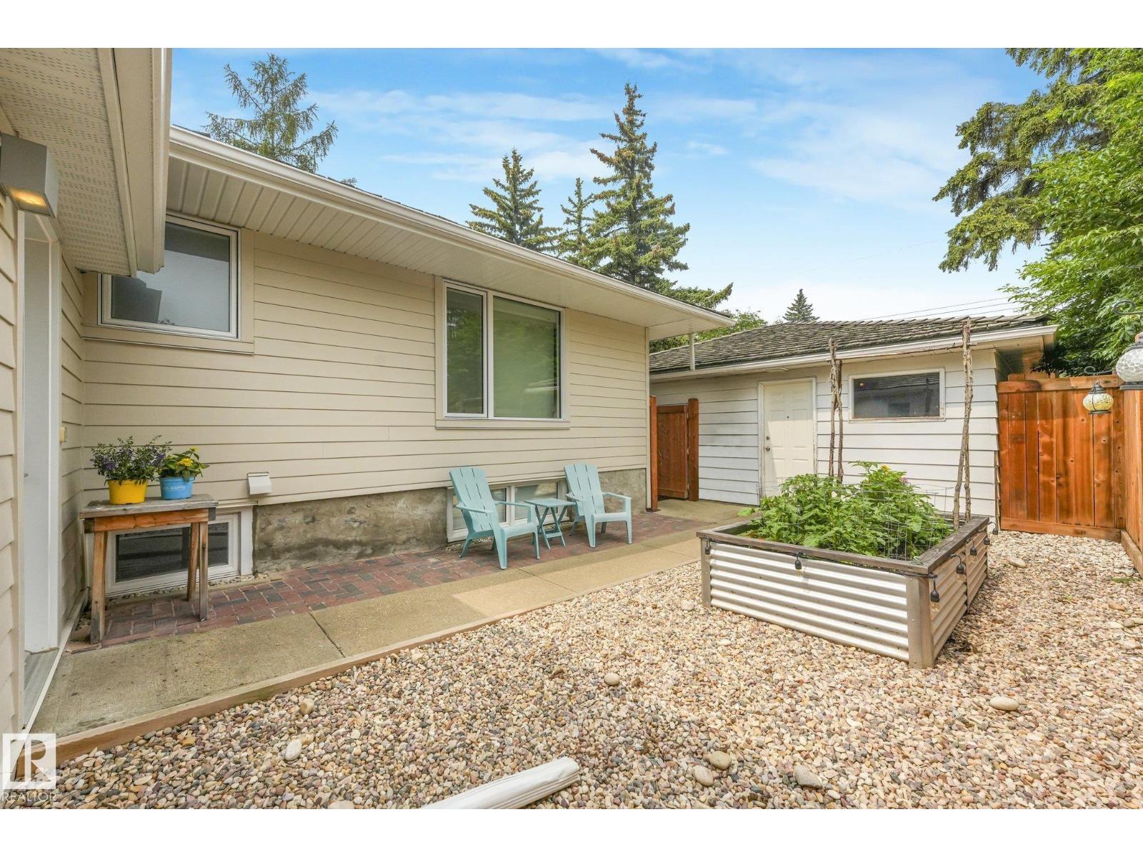 14128 98 AV NW - 61