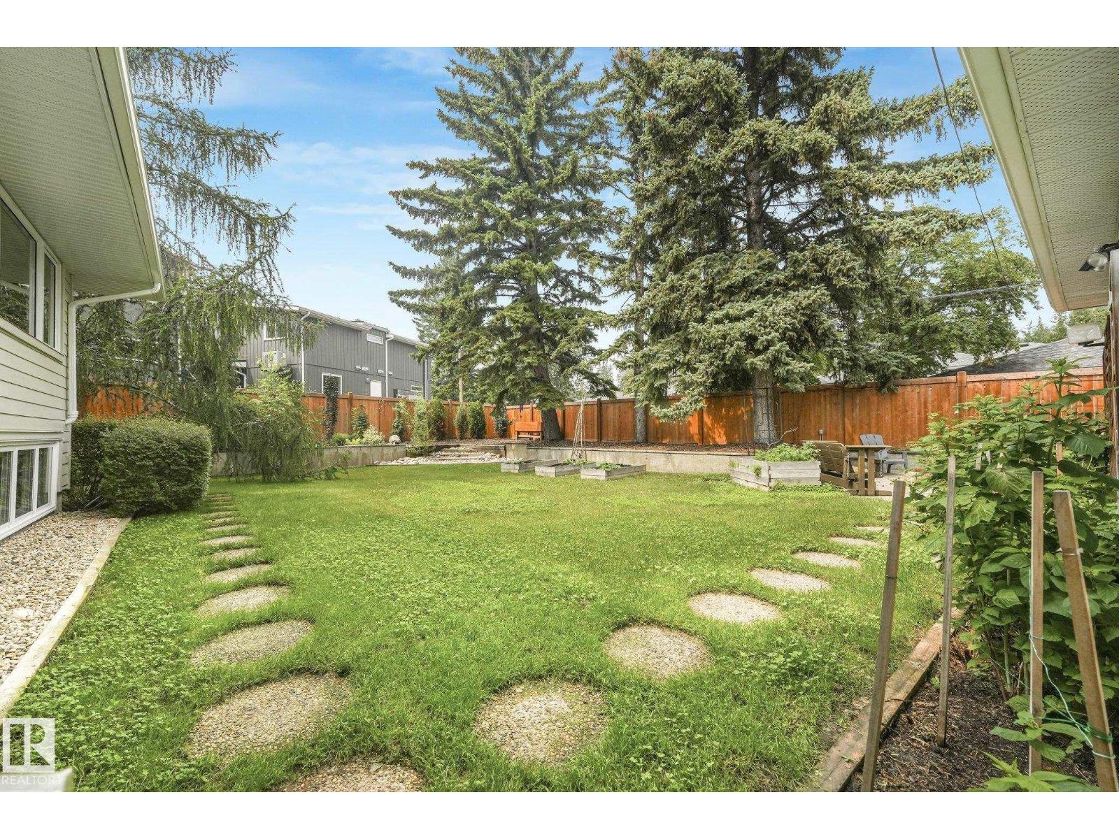 14128 98 AV NW - 67