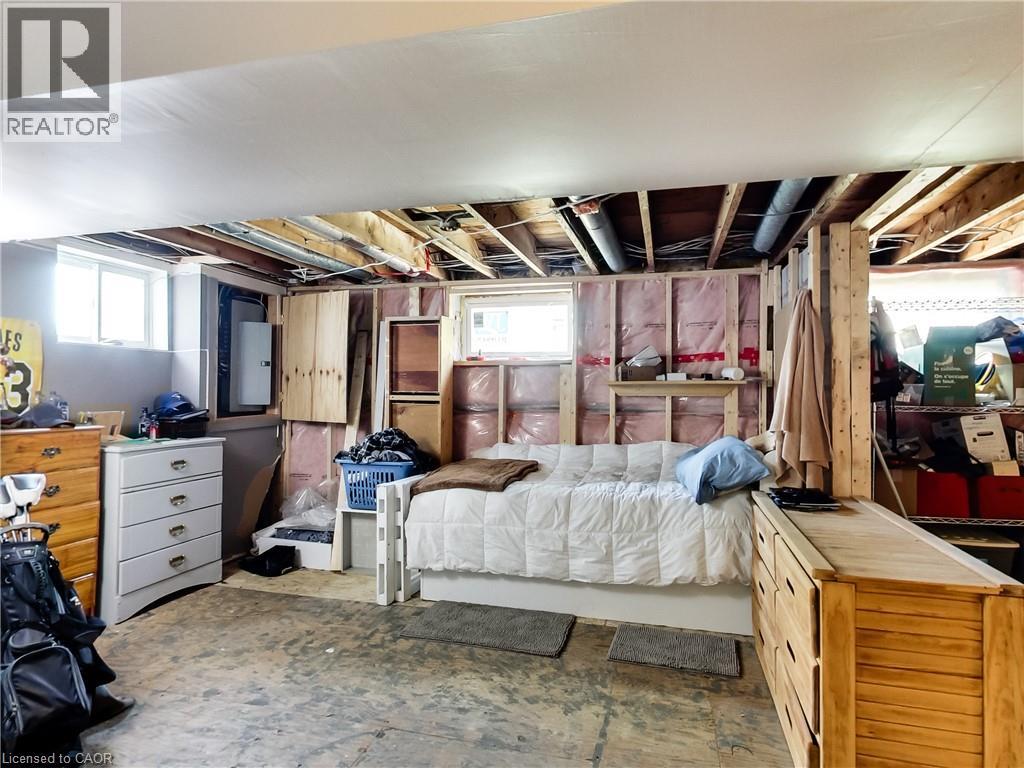 9183 SILVER Street - Image 31