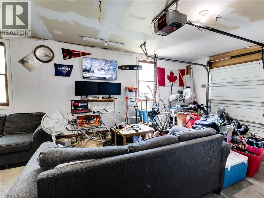 9183 SILVER Street - Image 38