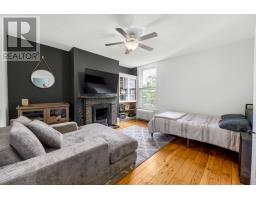 176 Patrick Street thumbnail 11