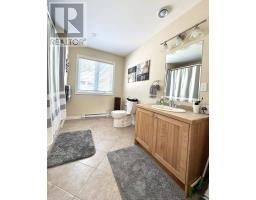 9 Brook Close thumbnail 11