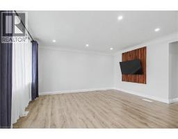 4pc Bathroom - 15 Greenwood Street, Hamilton, ON L8T3N2 Photo 7