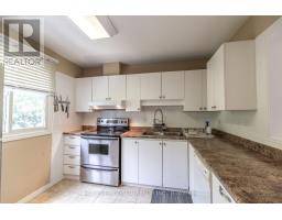 1949 Greenway Park Lane, Ottawa, ON K1B5A9 Photo 15