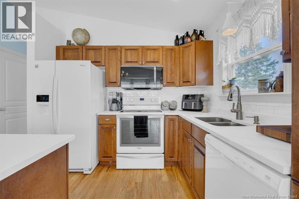 148 Gondola Blvd - Image 13