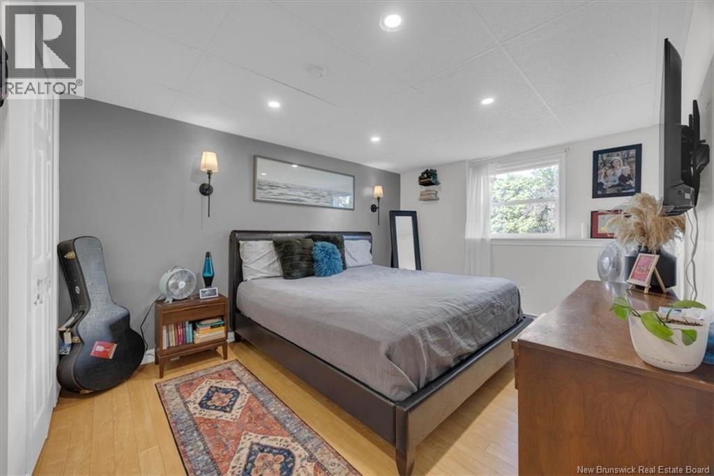 148 Gondola Blvd - Image 24