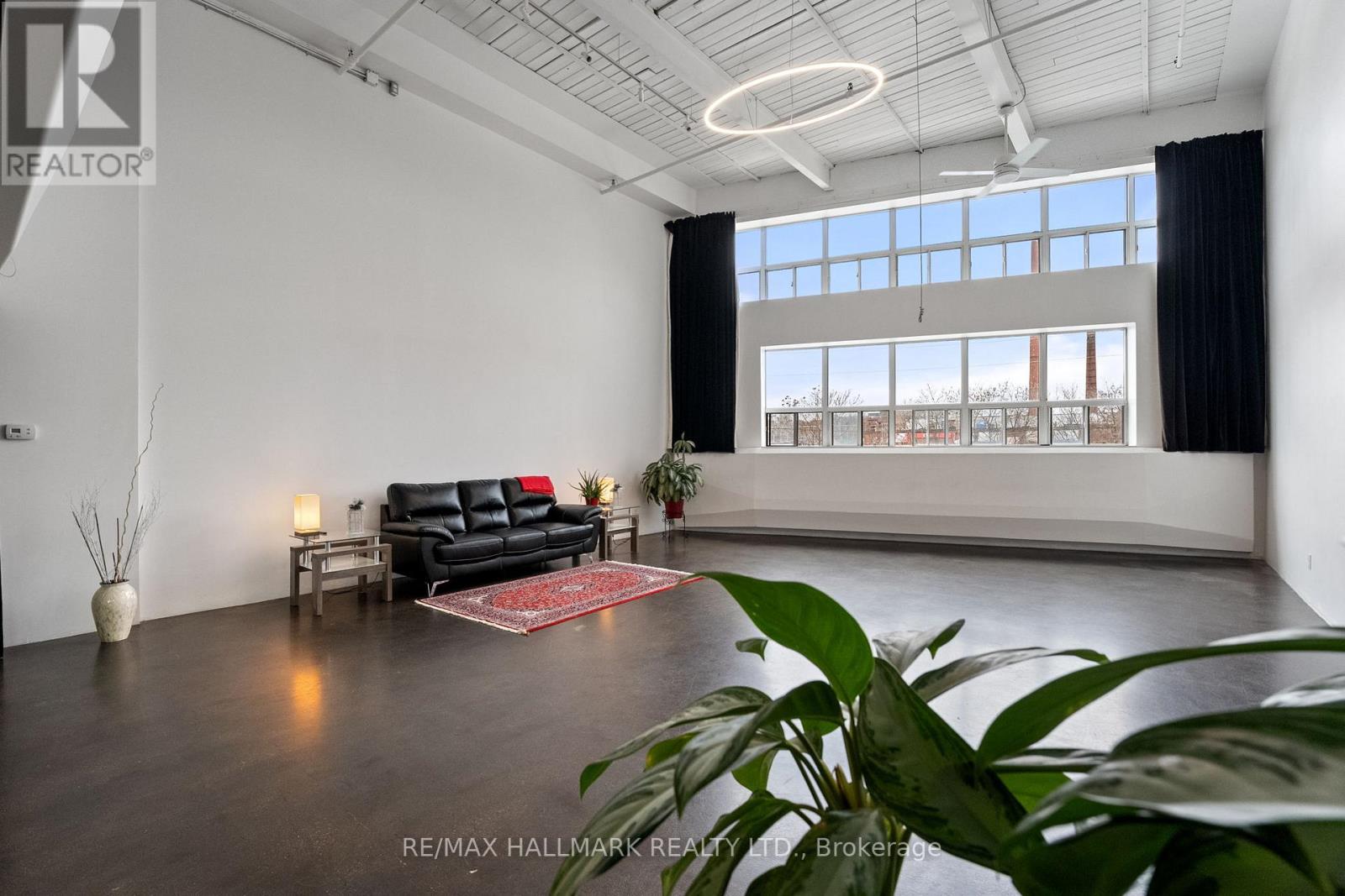 #226 1173 DUNDAS STREET E - 32
