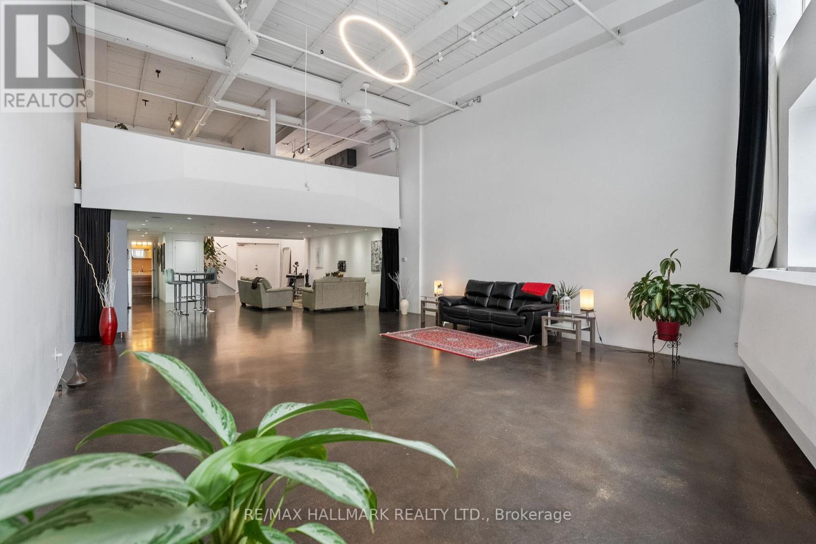 #226 1173 DUNDAS STREET E - 34