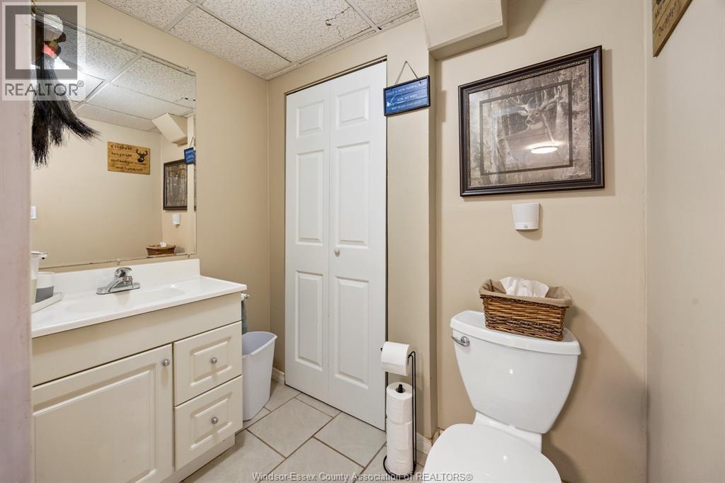 9 Regal - Image 14