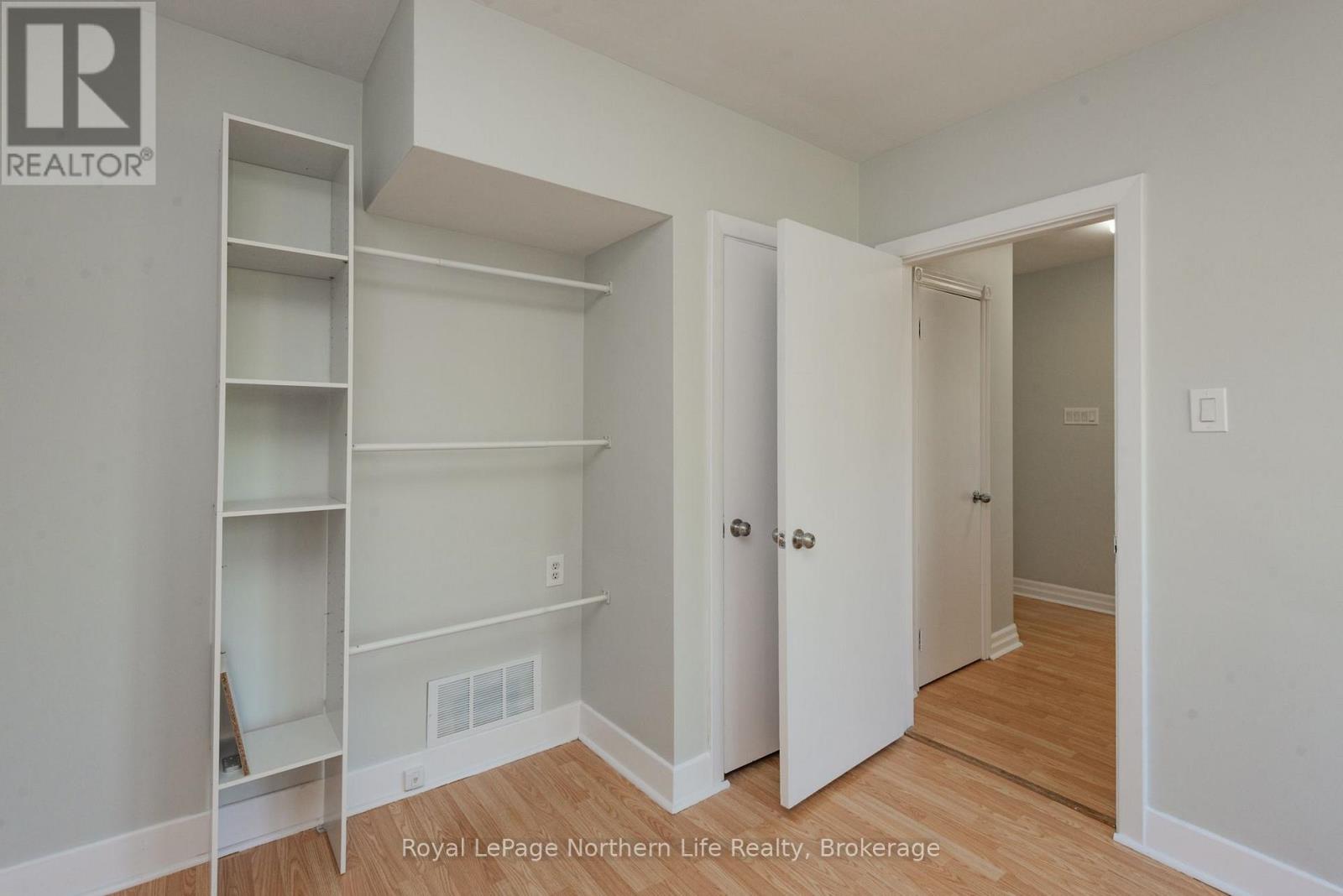 840 MCLAREN STREET - 17