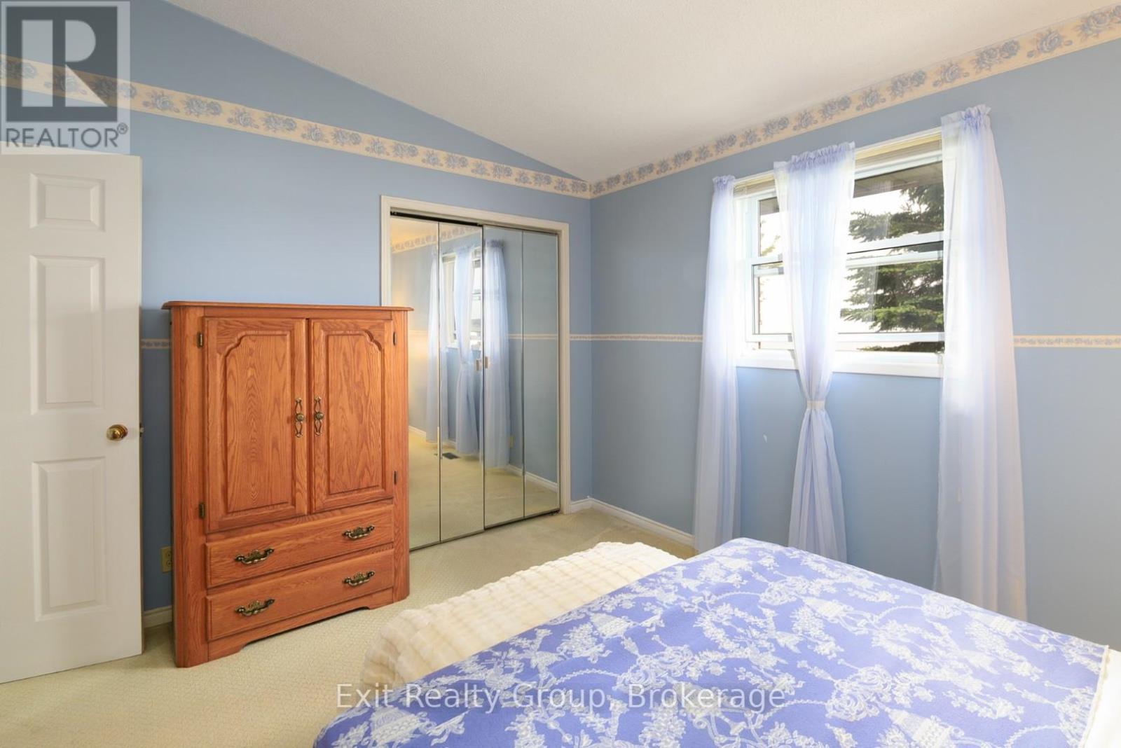 87 EVERGREEN LANE - 21