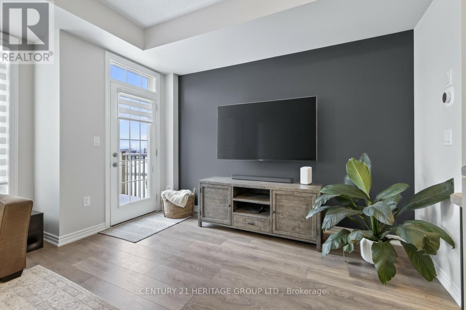 6 MEL IRVING DRIVE - Image 9
