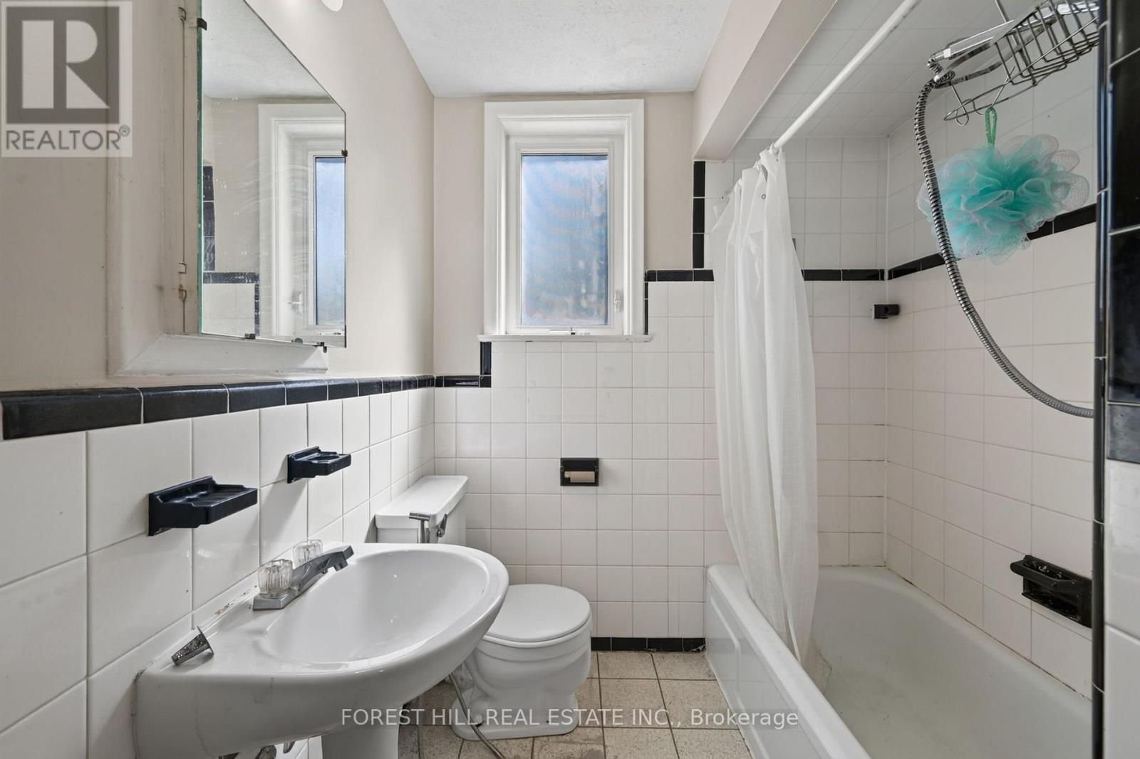 361 BLUE GRASS BOULEVARD - Image 28