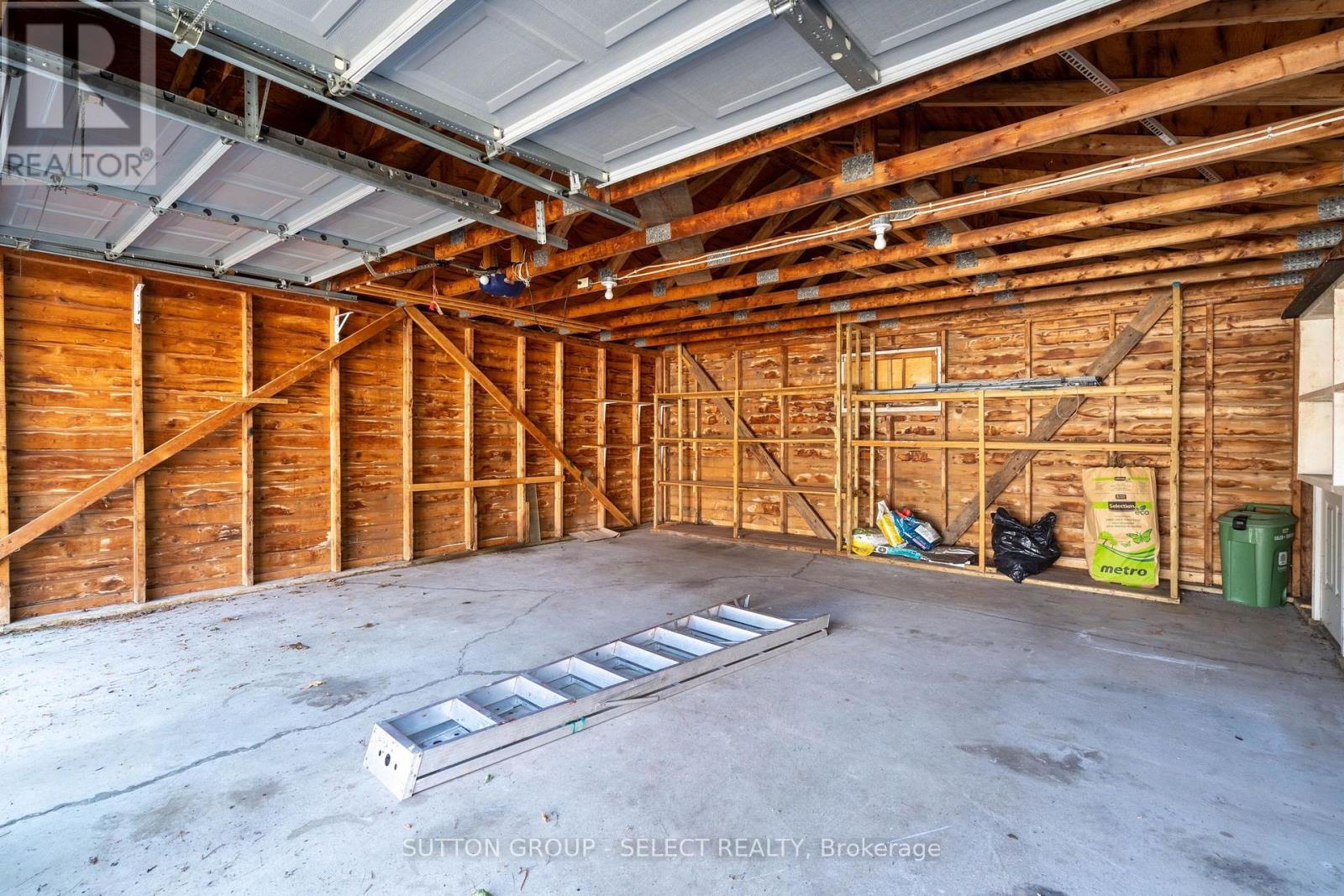 1581 BORDEN STREET - 47