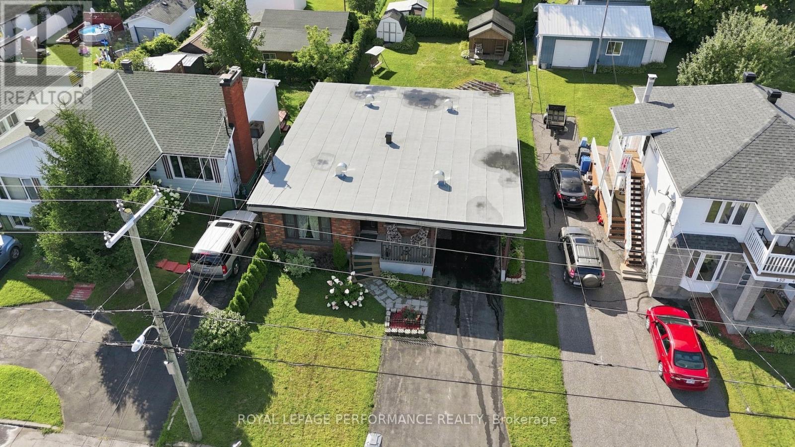 464 LAURIER STREET - Image 30