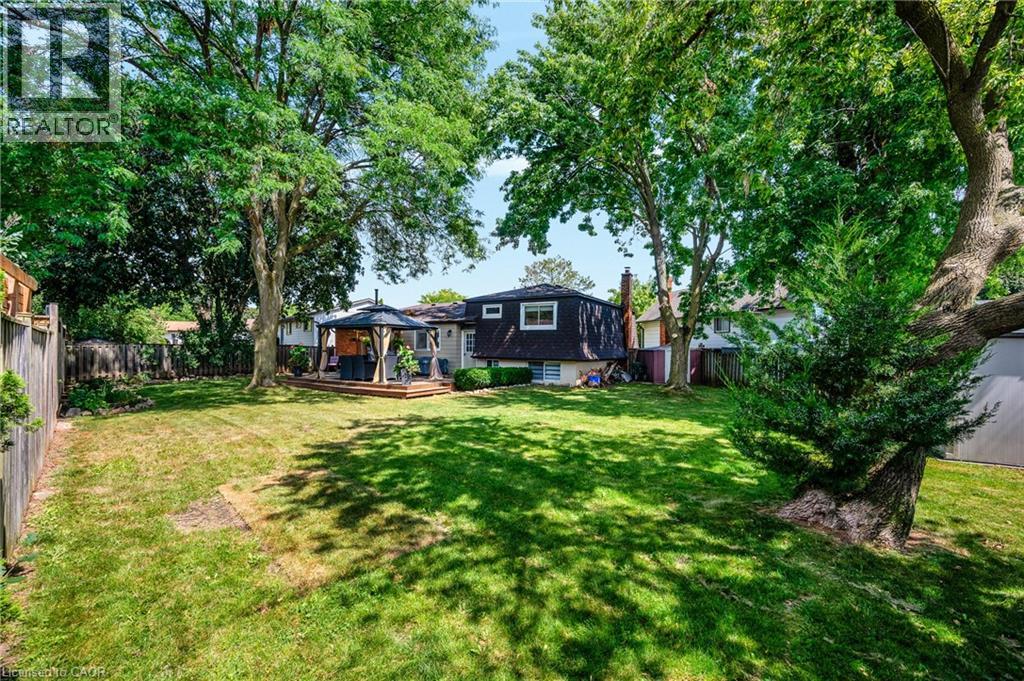 5073 QUEEN'S Court - 31