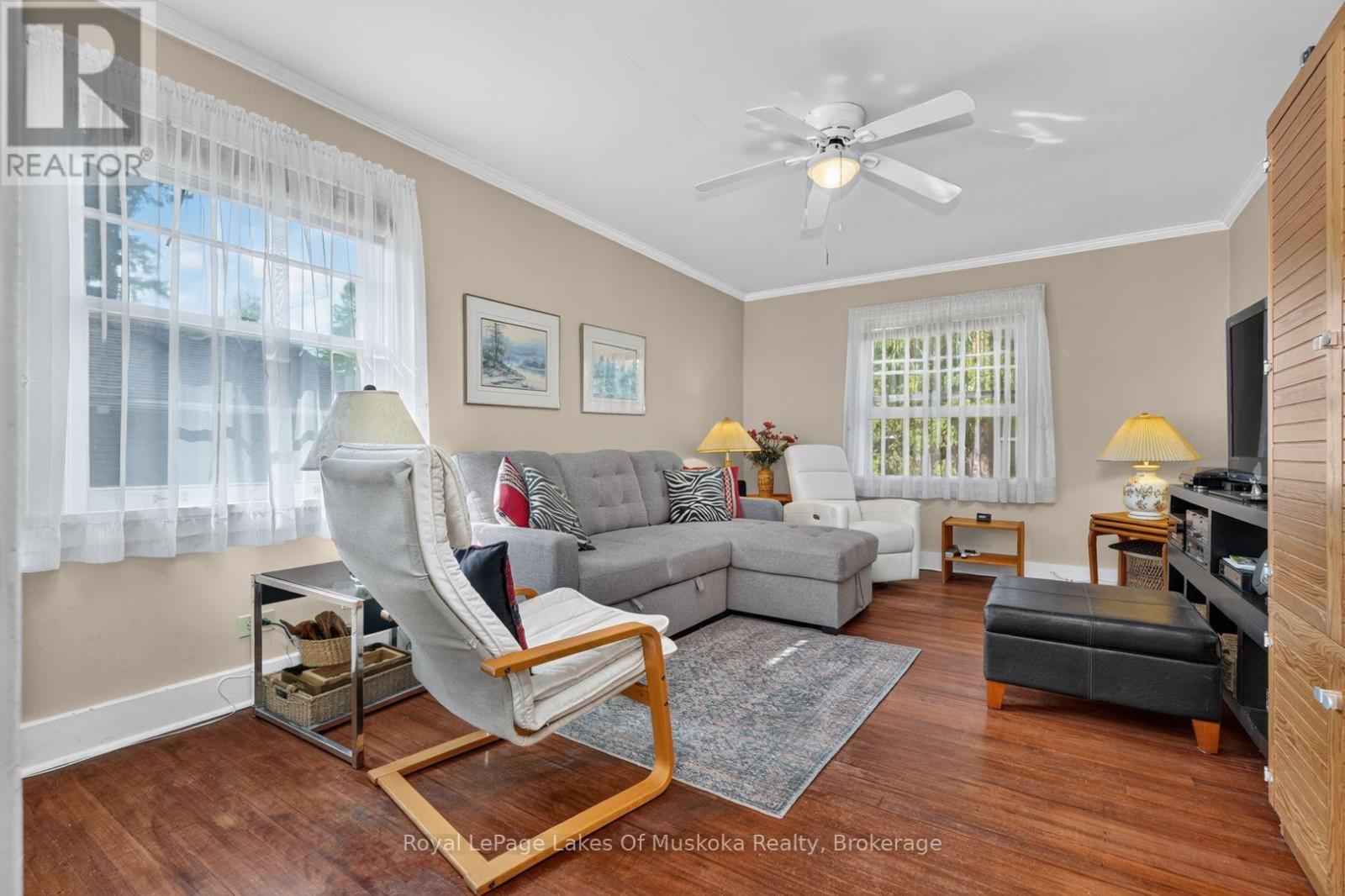 2 MOUNTVIEW AVENUE - 18