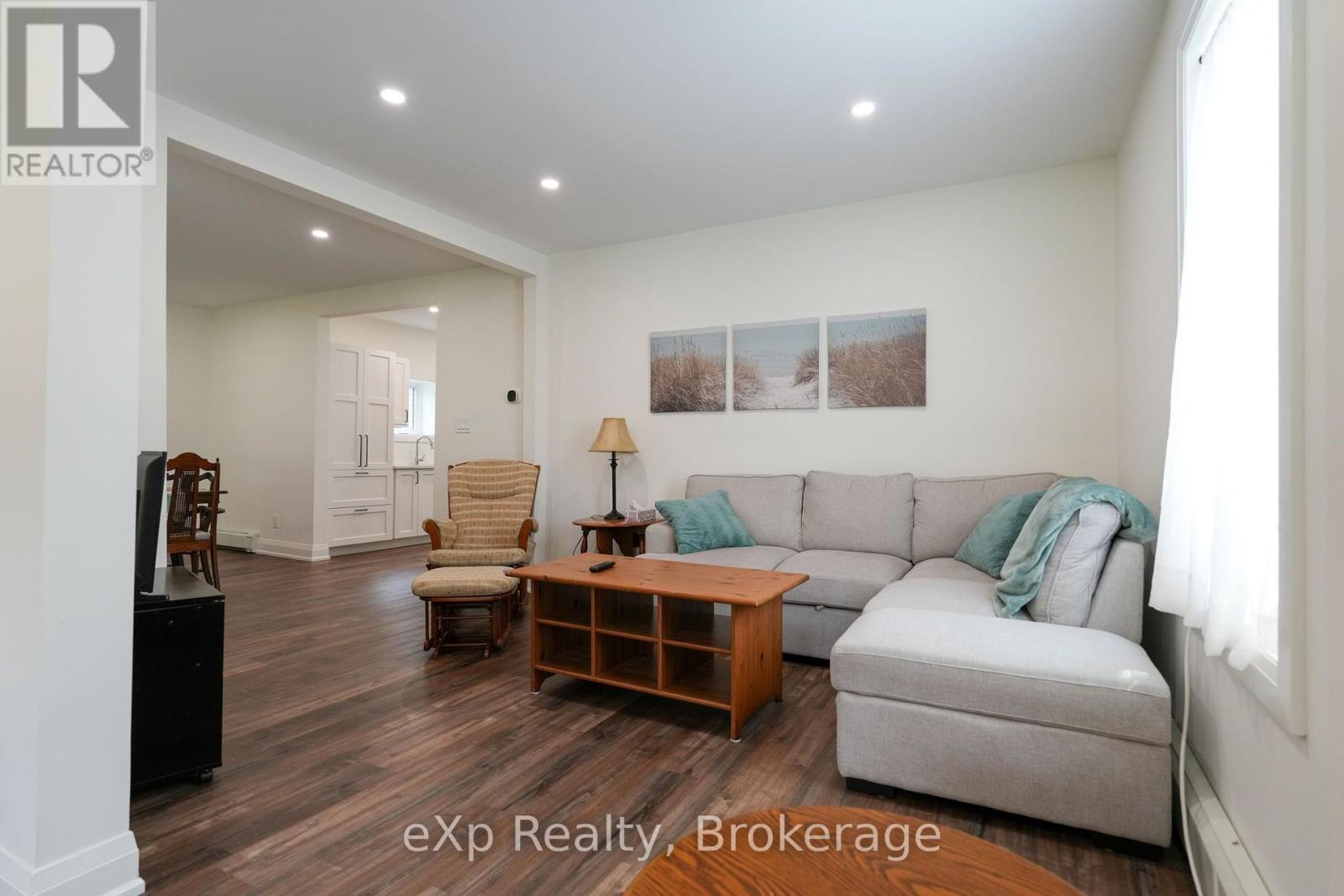 136 BREADALBANE STREET S - Image 9