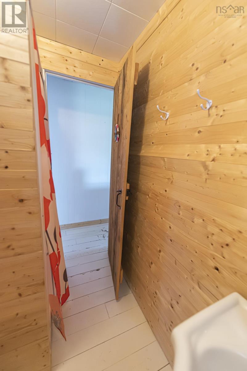 71 Red Cliff Drive - 38