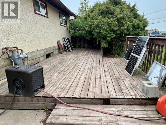 5205 50 Avenue - 12