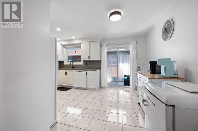 19 HAMER BOULEVARD - 12