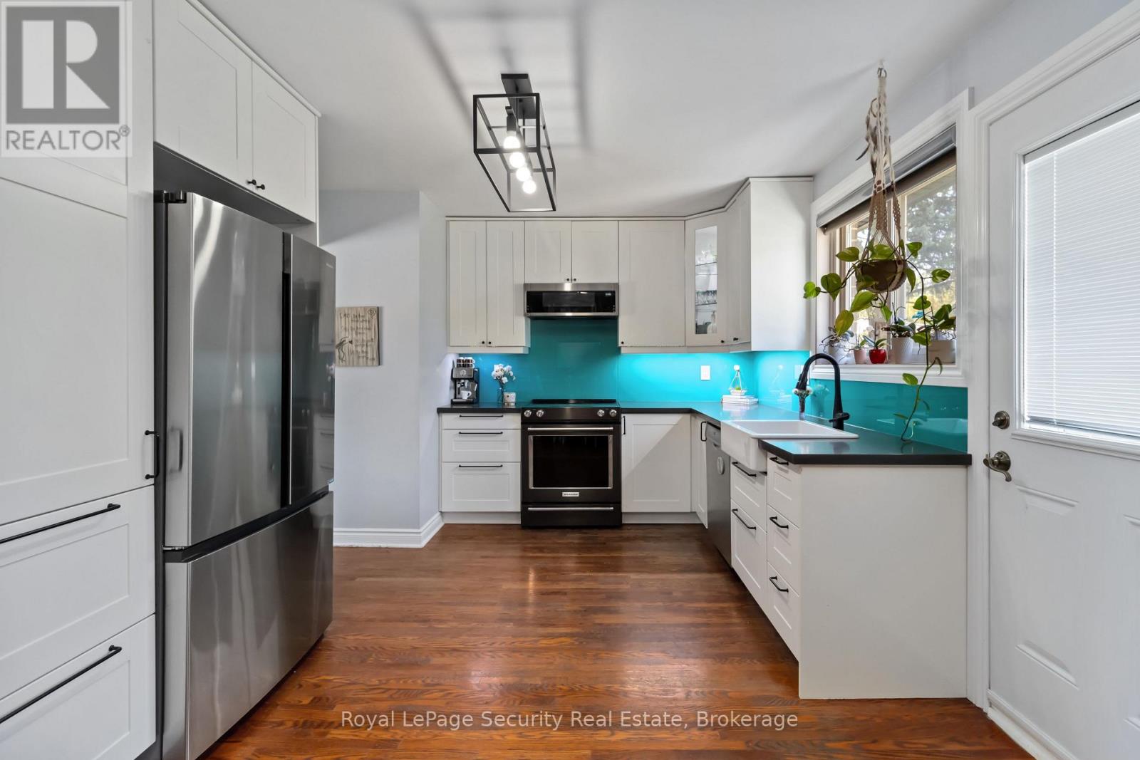 53 DUNBLAINE CRESCENT - 17