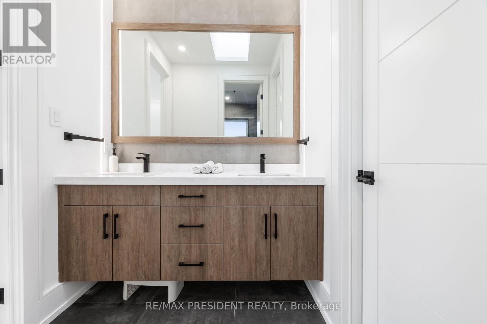 1081 OGDEN AVENUE - Image 33