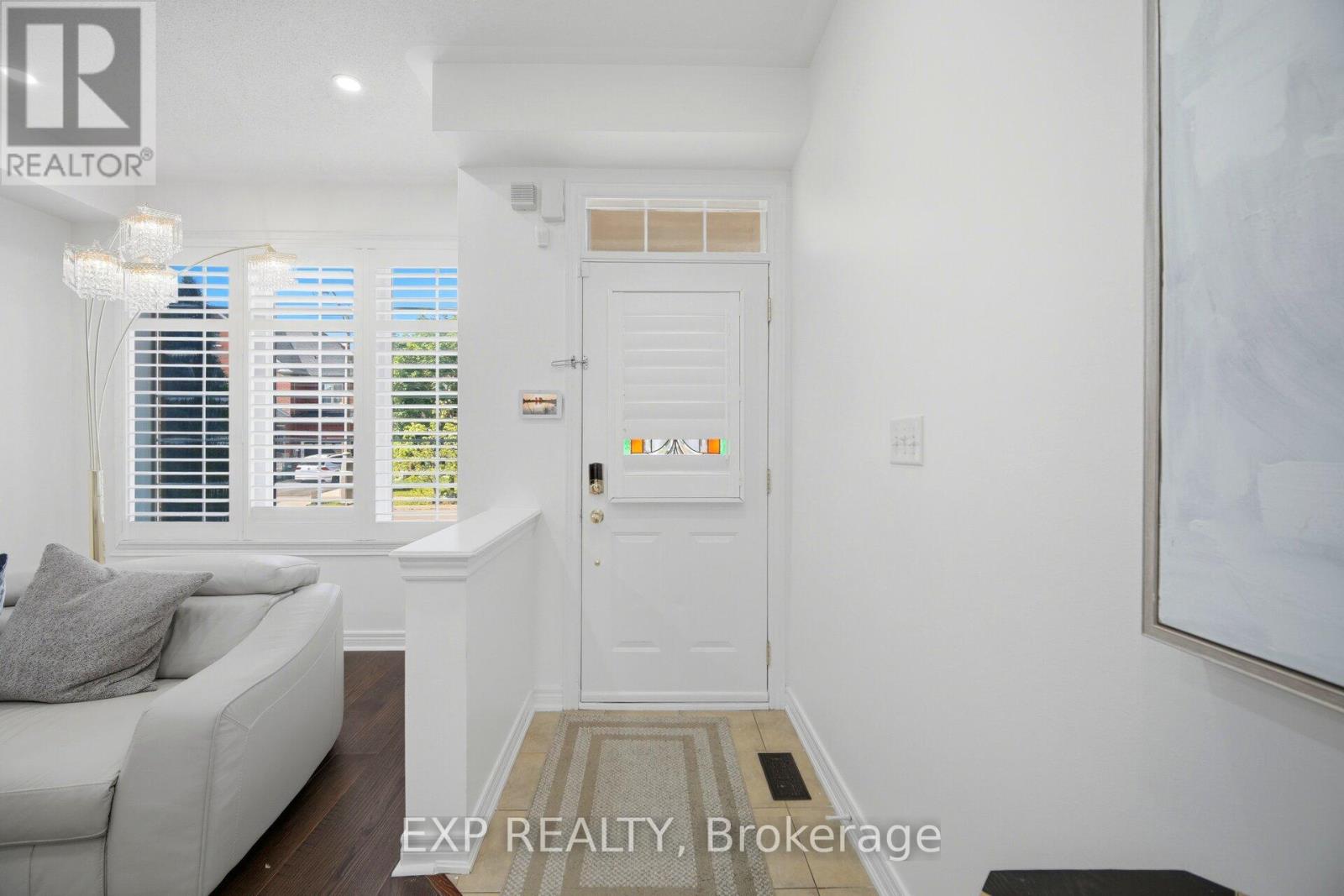 37 TOTTEN DRIVE - 4