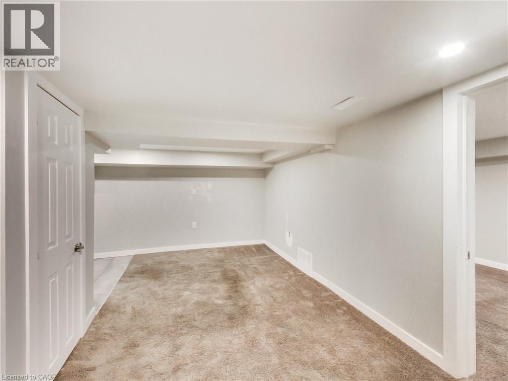 229 PARKDALE Avenue N - 10