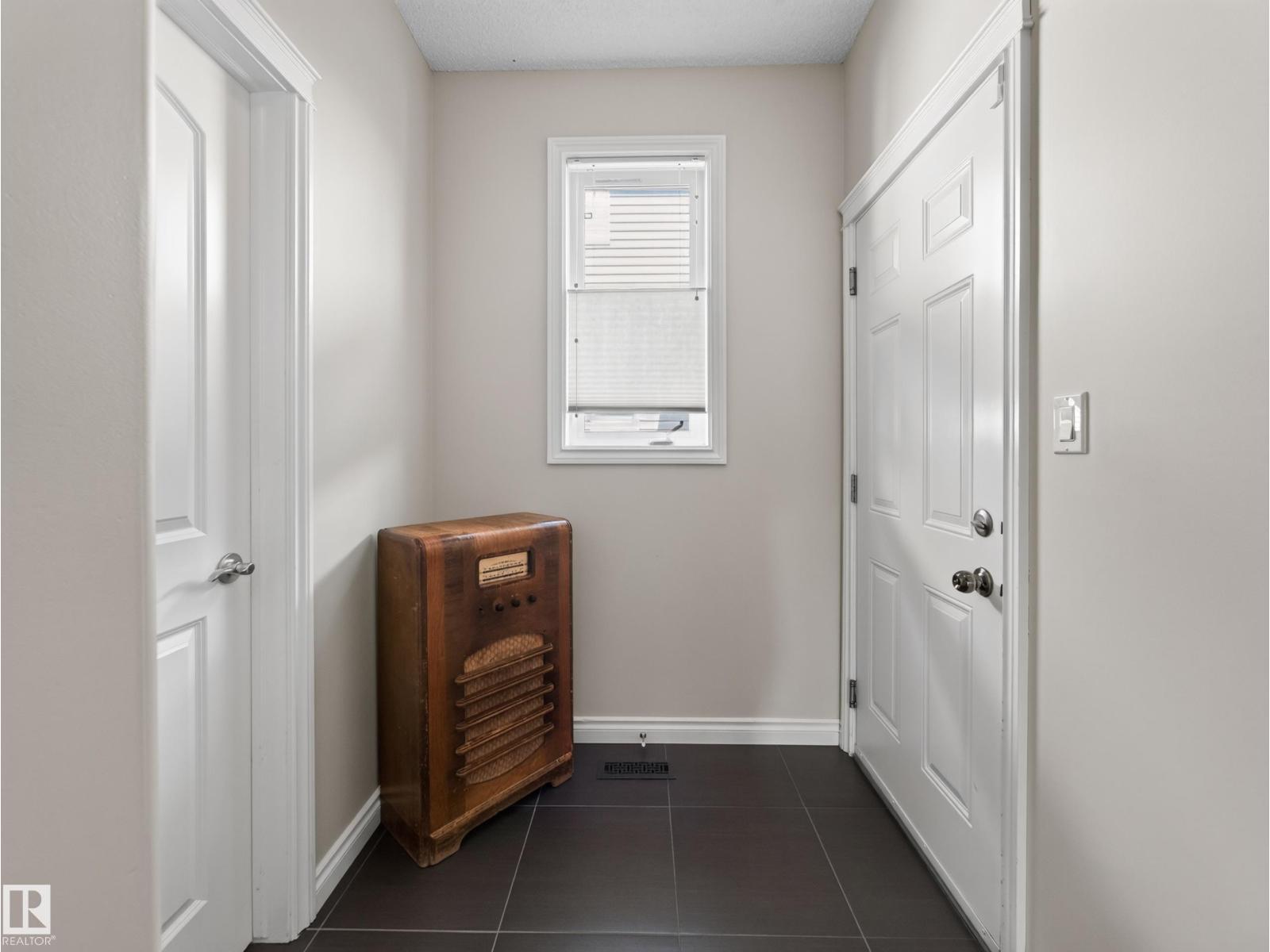 118 LAKELAND PT - Image 13