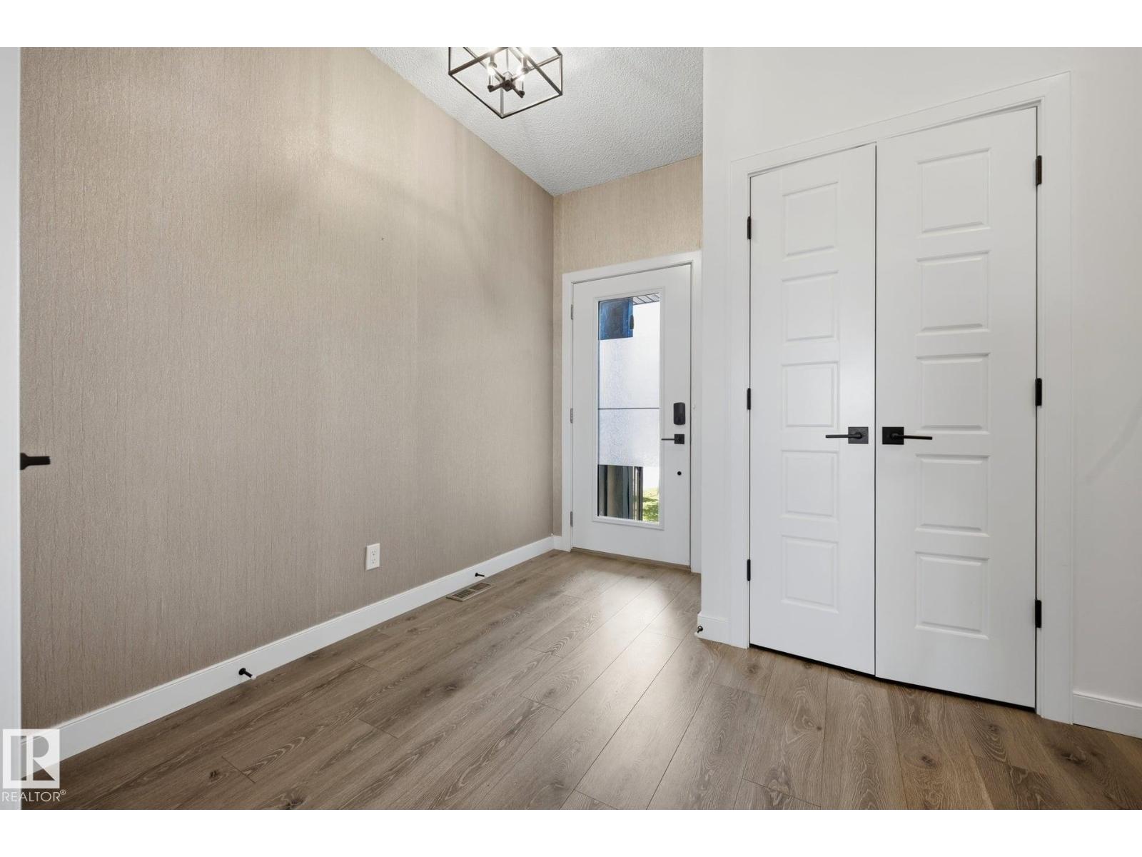3234 CHERNOWSKI WY SW - 14