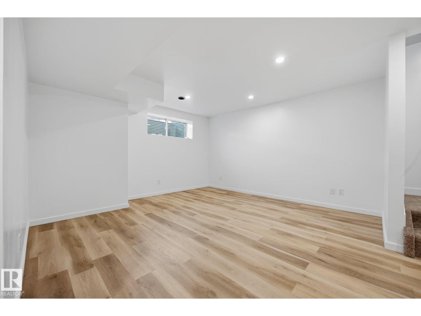 3234 CHERNOWSKI WY SW - 37