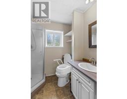 10-12 Glebe Road thumbnail 16