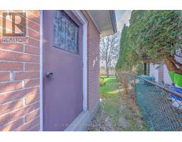 63 Hopperton Drive, Toronto, ON M2L2S7 Photo 21