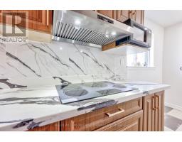 63 Hopperton Drive, Toronto, ON M2L2S7 Photo 12