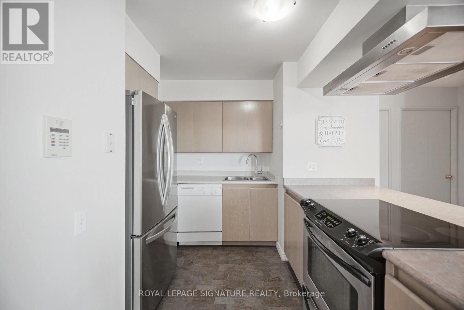#3603 750 BAY STREET - 11