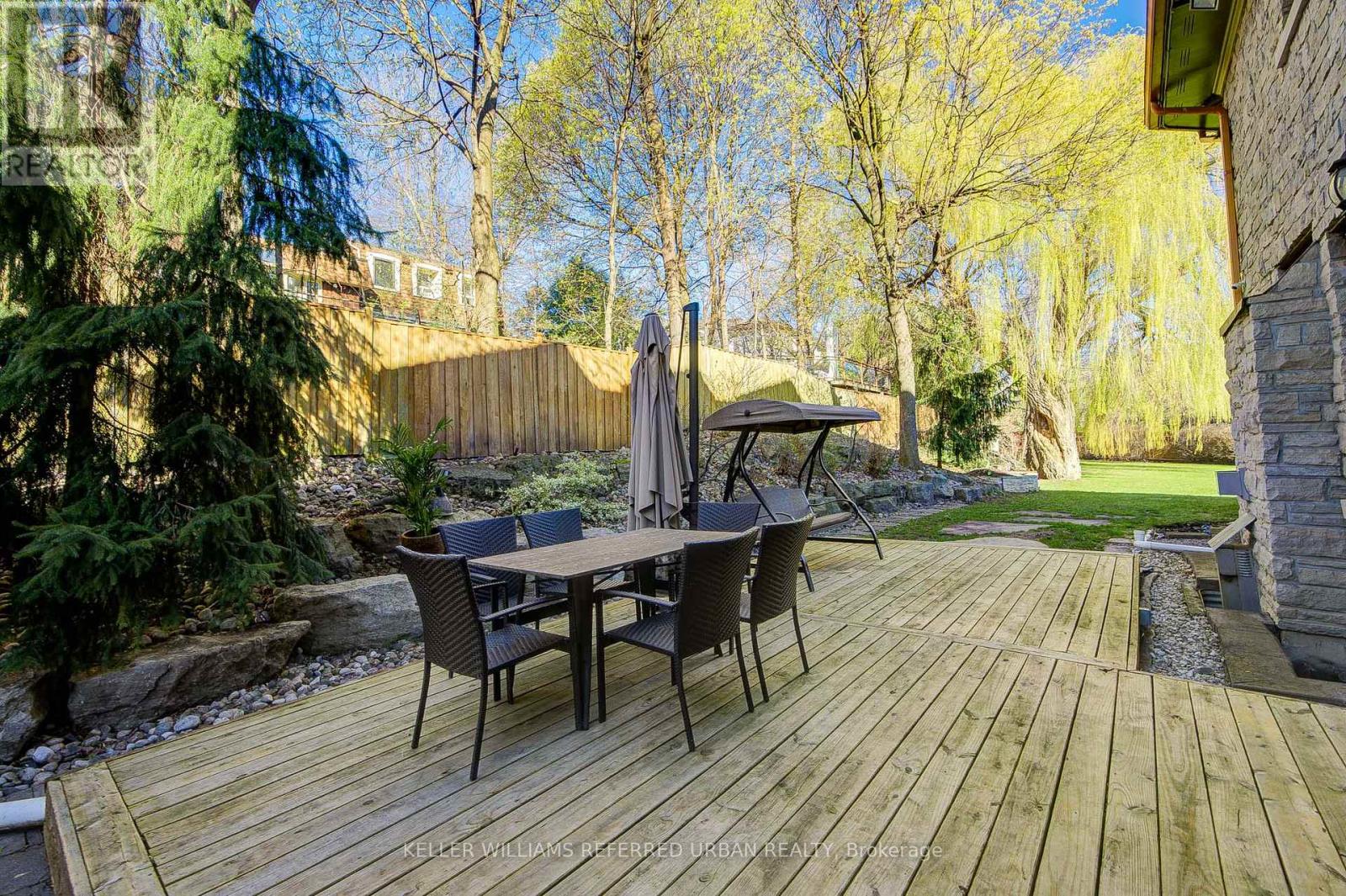 7 LEGACY COURT - Image 43