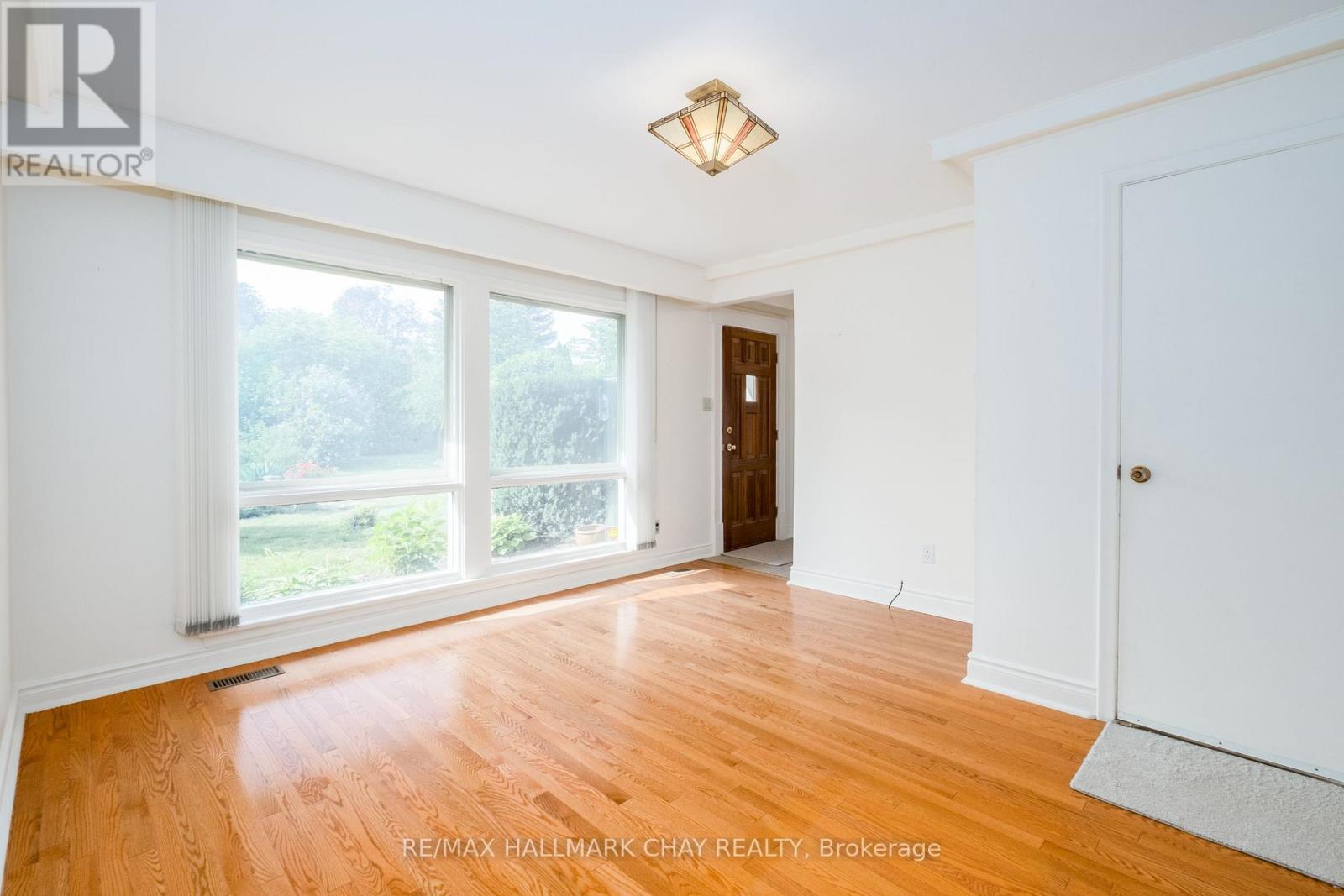 44 AMELIA STREET - 21