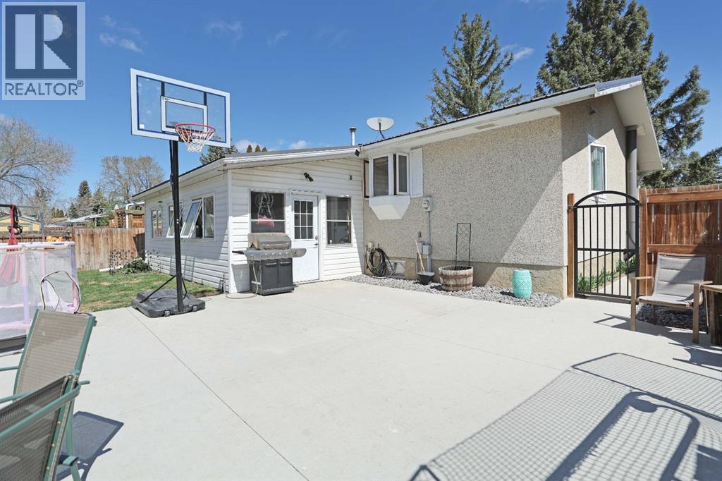 59 Greenbrook Drive E - 44