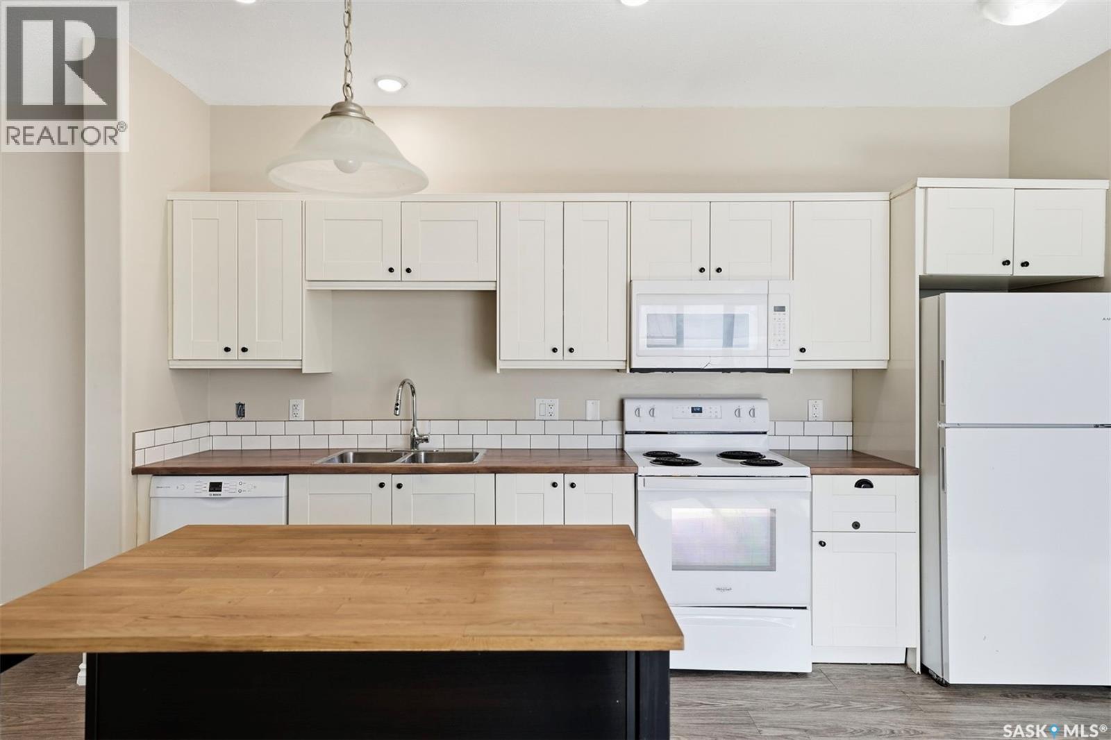 532 J AVENUE N - Image 10