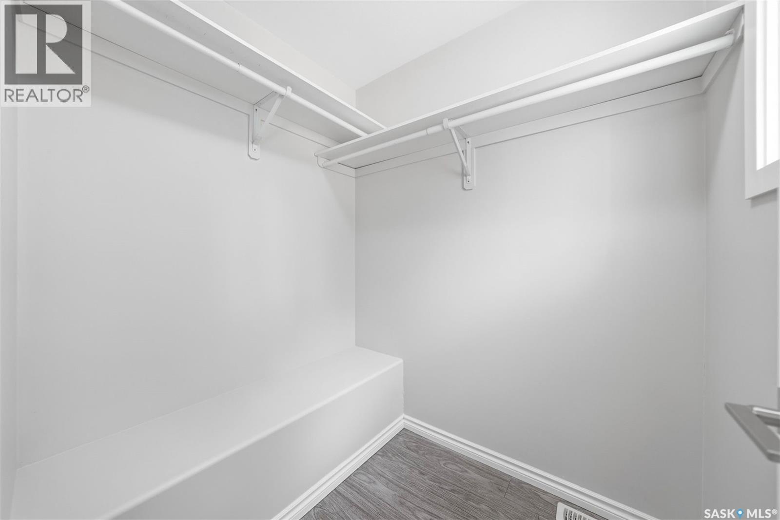 532 J AVENUE N - Image 20